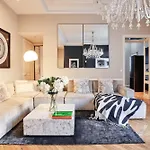 Spacious flat - Champs Elysées