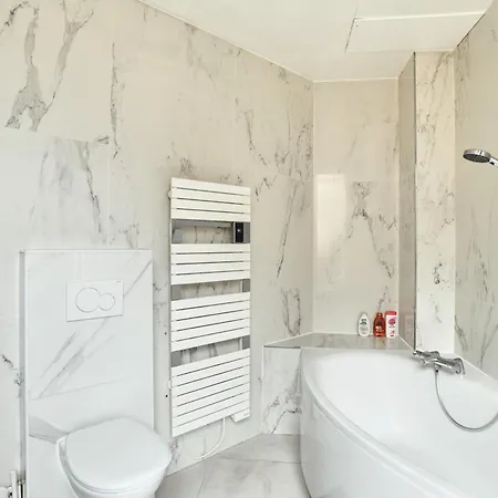 Spacious Flat - Champs Elysées * Parigi