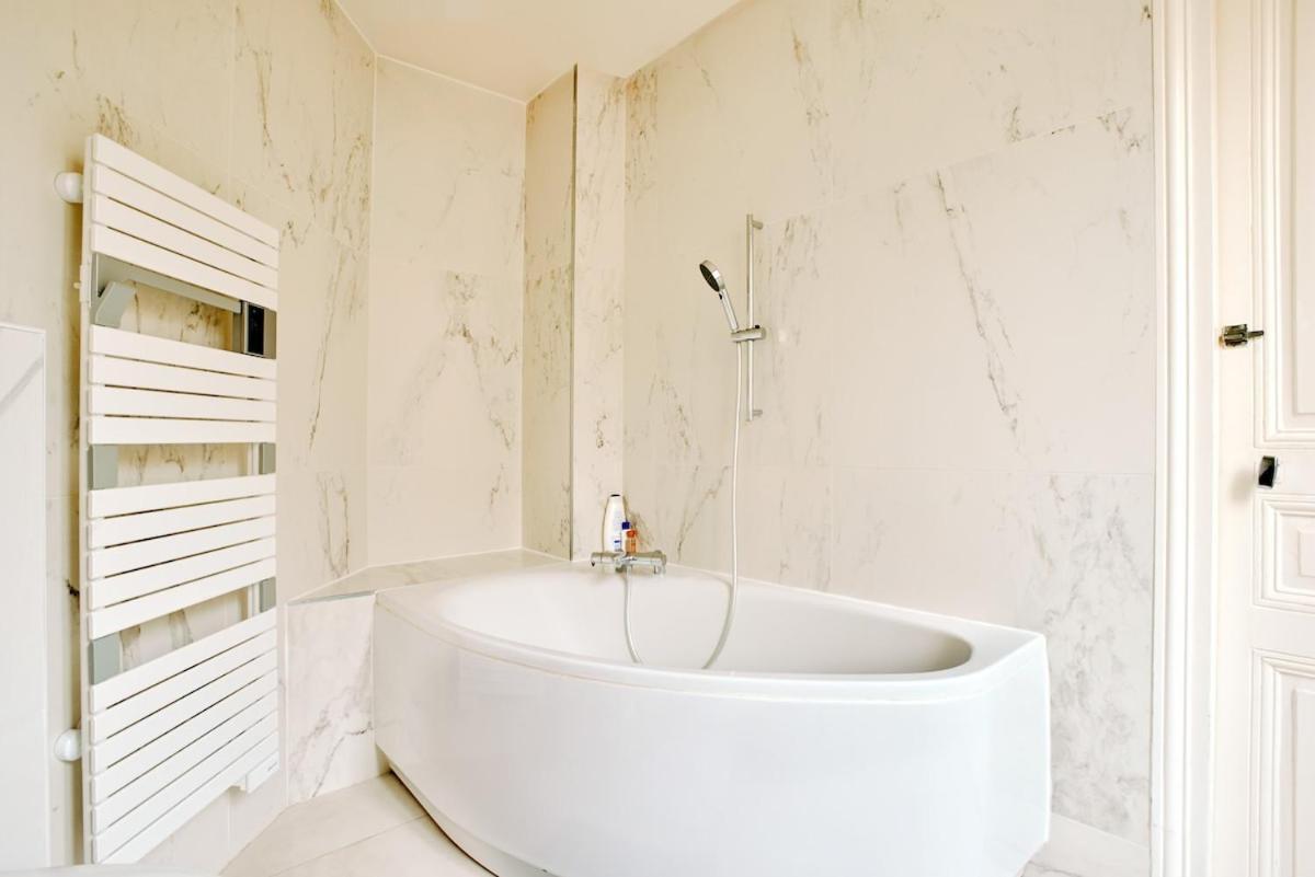Spacious Flat - Champs Elysees Appartamento