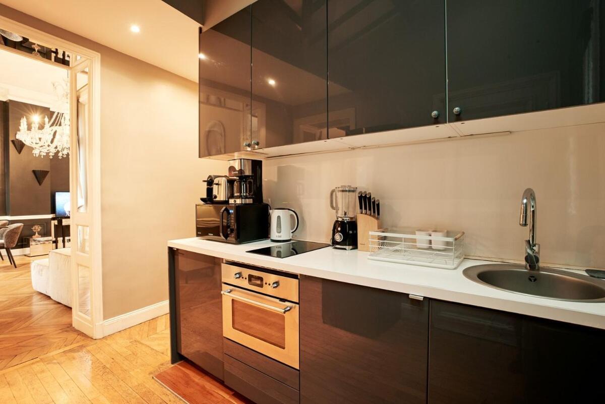 Spacious Flat - Champs Elysees Appartamento Parigi